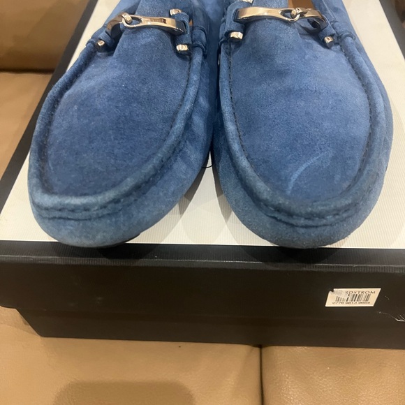 Authentic Gucci Drivers shoe in Excellent condition. Size 9 - Picture 6 of 11